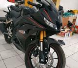 R15 hitam shock kuning 2018 kredit cash cepat unit spesial - Jakarta Timur - Motor Bekas