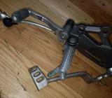 Foot step kiri persneleng gigi pedal rem kanan ninja 250fi orginal - Jakarta Pusat - Motor