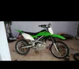 Djual klx tipe S lengkap pajak mati 2 tahun - Sampang Kab. - Motor Bekas