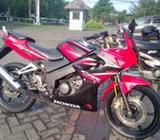 Jual santai cbr150 build up thailand asli . barang mulus mesin alus - Sidoarjo Kab. - Motor Bekas
