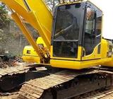 Jual Excavator Komatsu Model PC200-8 tahun 2012 - Jakarta Timur - Kantor & Industri