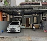 Dijual Rumah Strategis Kelapa Dua Depok Rumbut dekat Kalisari Cijantung